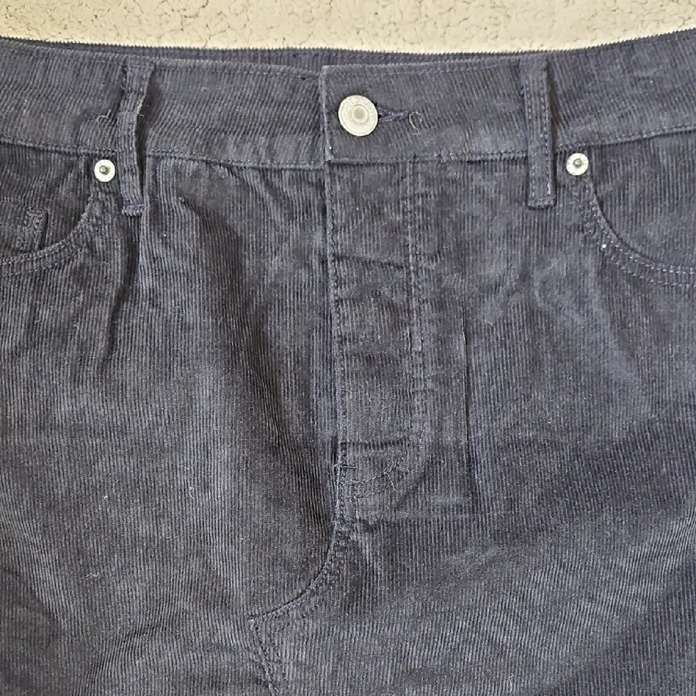 Old Navy High-Waisted Button-Fly Corduroy Mini Skirt Size 6 - Picture 8 of 8
